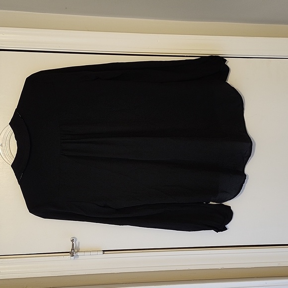 EUC Diane Von Furstenburg Black Button Up Blouse - Picture 4 of 4